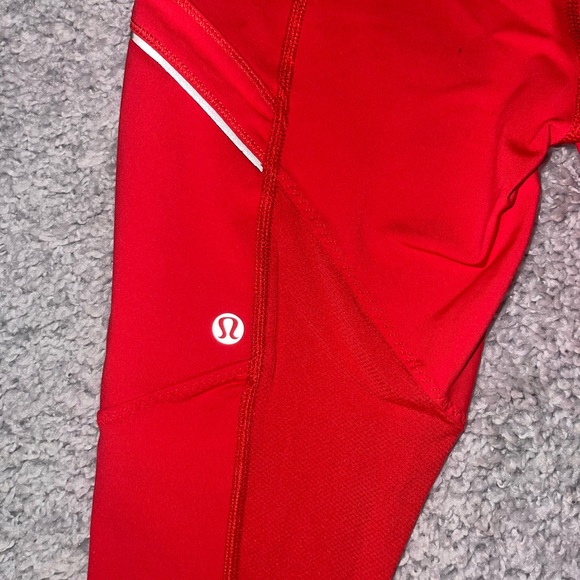 Lululemon Run: Mod Moves Crop Love Red/Mod Dot Printed Black  Women’s Size 4 - Picture 6 of 7